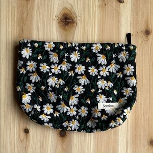 Sozakka Floral Black Daisy Embroidered Travel Cosmetics Bag